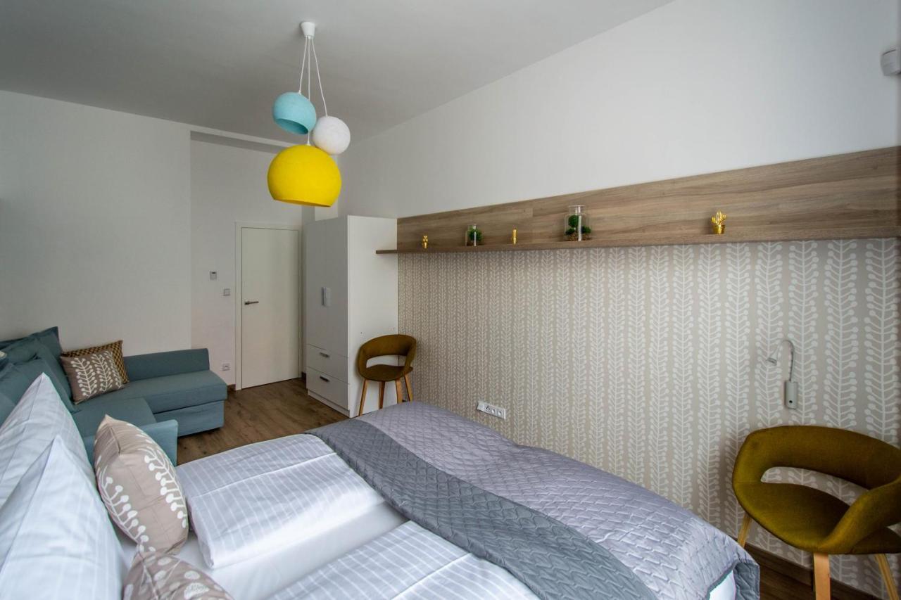 Executive Bright Apt. By Ruterra ปราก ภายนอก รูปภาพ
