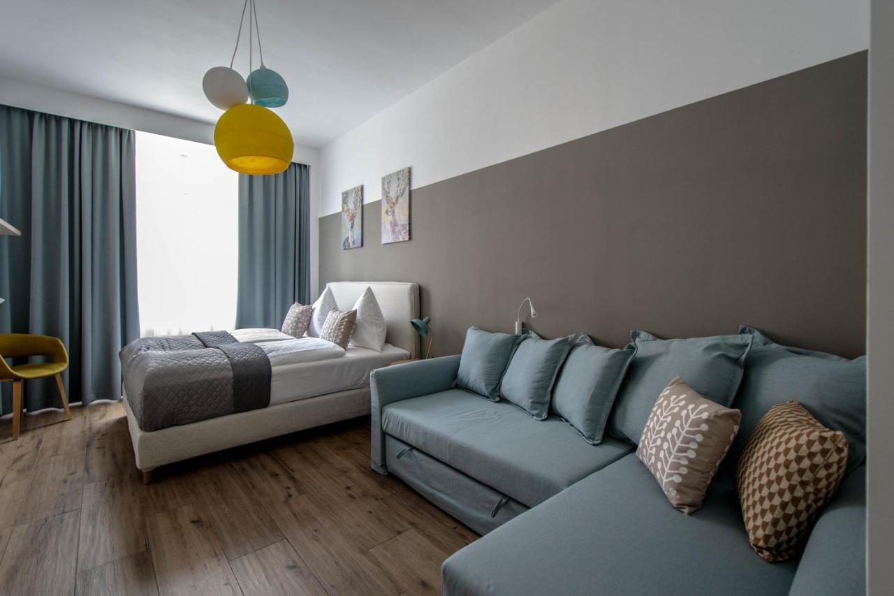 Executive Bright Apt. By Ruterra ปราก ภายนอก รูปภาพ