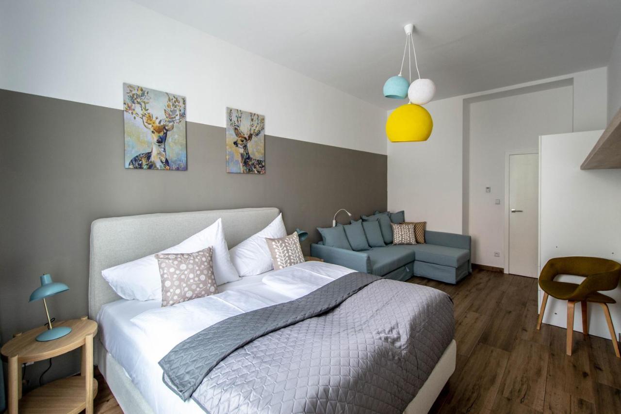 Executive Bright Apt. By Ruterra ปราก ภายนอก รูปภาพ