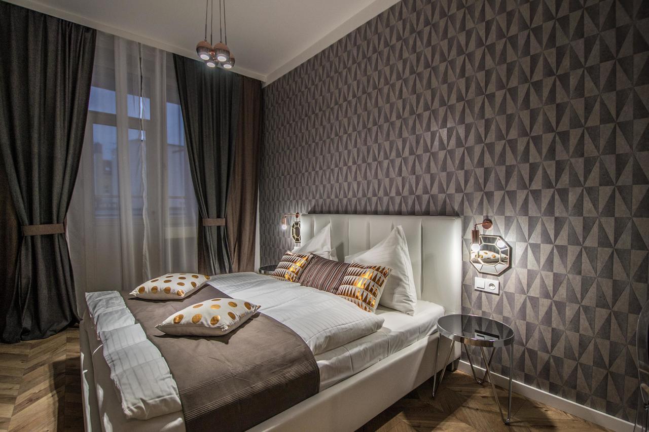 Executive Bright Apt. By Ruterra ปราก ภายนอก รูปภาพ