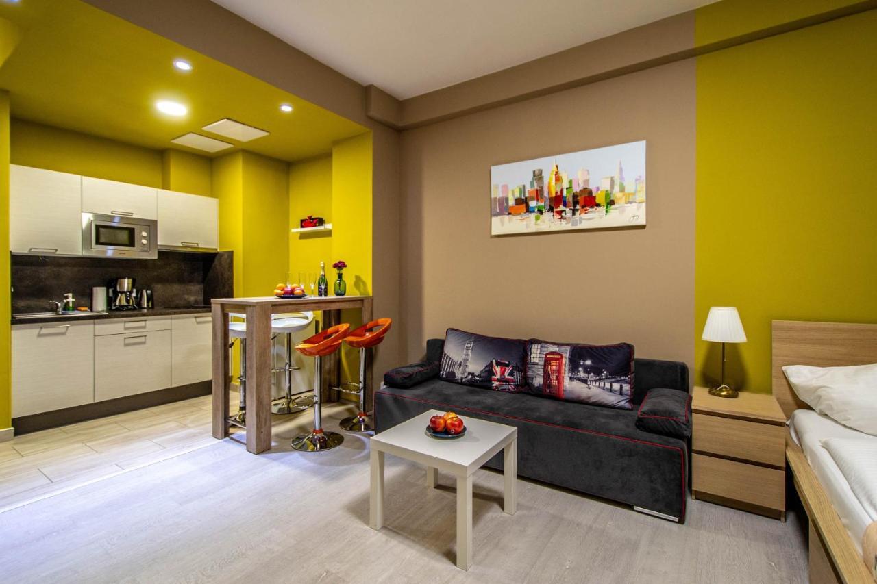 Executive Bright Apt. By Ruterra ปราก ภายนอก รูปภาพ